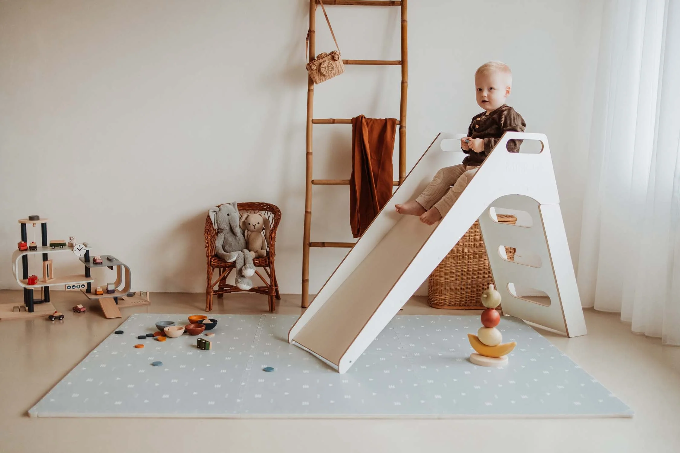 Play And Go EEVAA 2-In-1 Speeltapijt Puzzelmat & Opbergbox | Road 120x180cm - Image 12