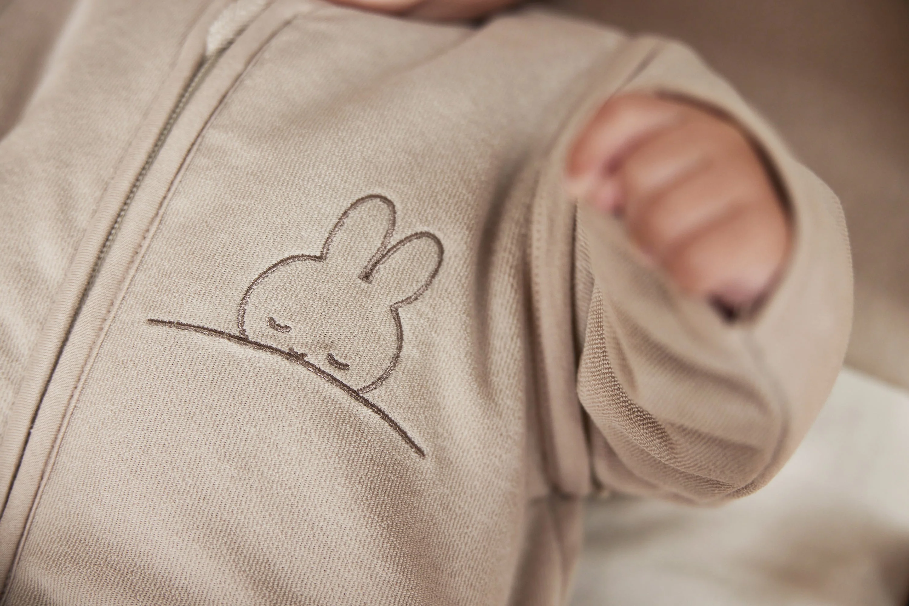 Jollein Slaapzak Met Afritsbare Mouw 110cm Sleepy Miffy Terry | Nougat - Image 2