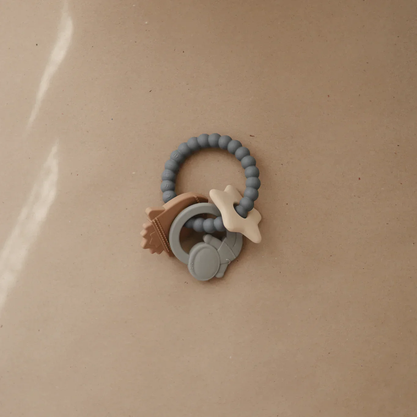 Mushie Bijtring Silicone Space Ring - Image 8