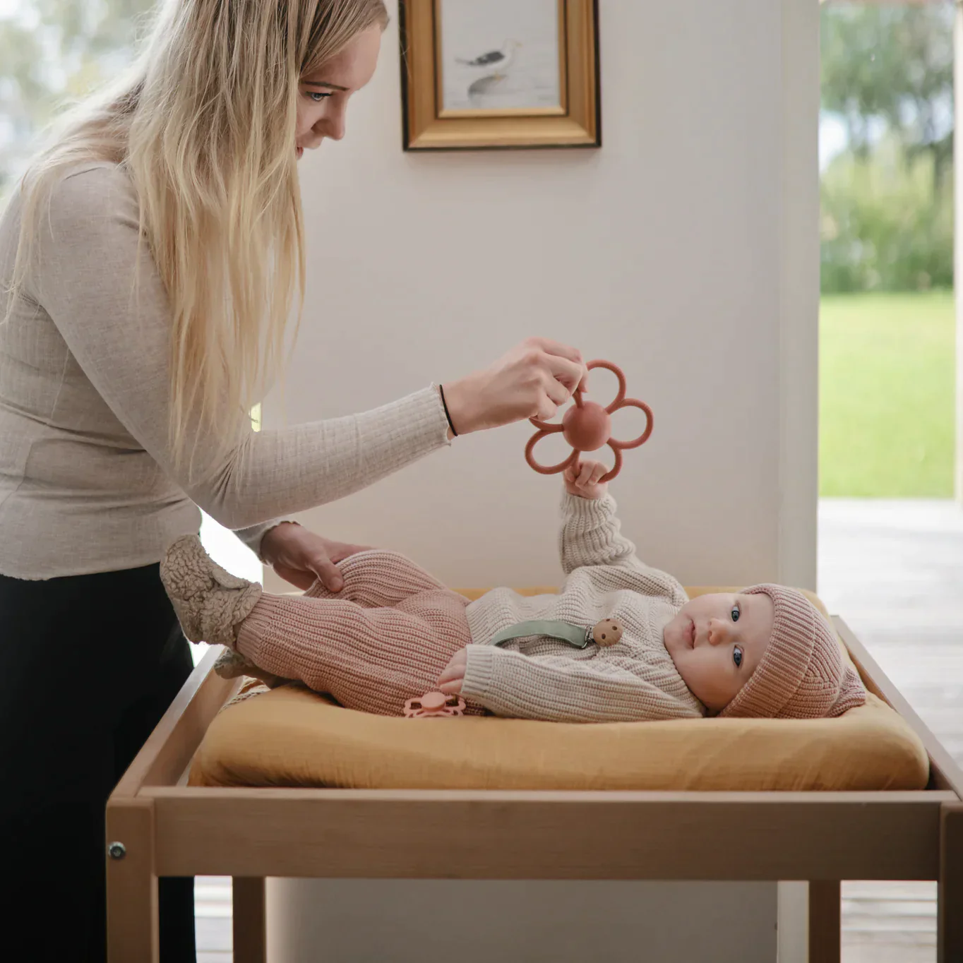 Mushie Silicone Baby Rattle Toy Rammelaar | Daisy - Image 2