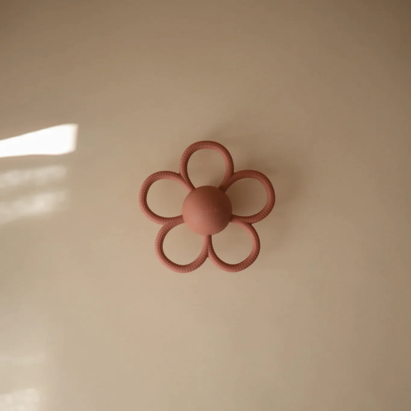 Mushie Silicone Baby Rattle Toy Rammelaar | Daisy - Image 7