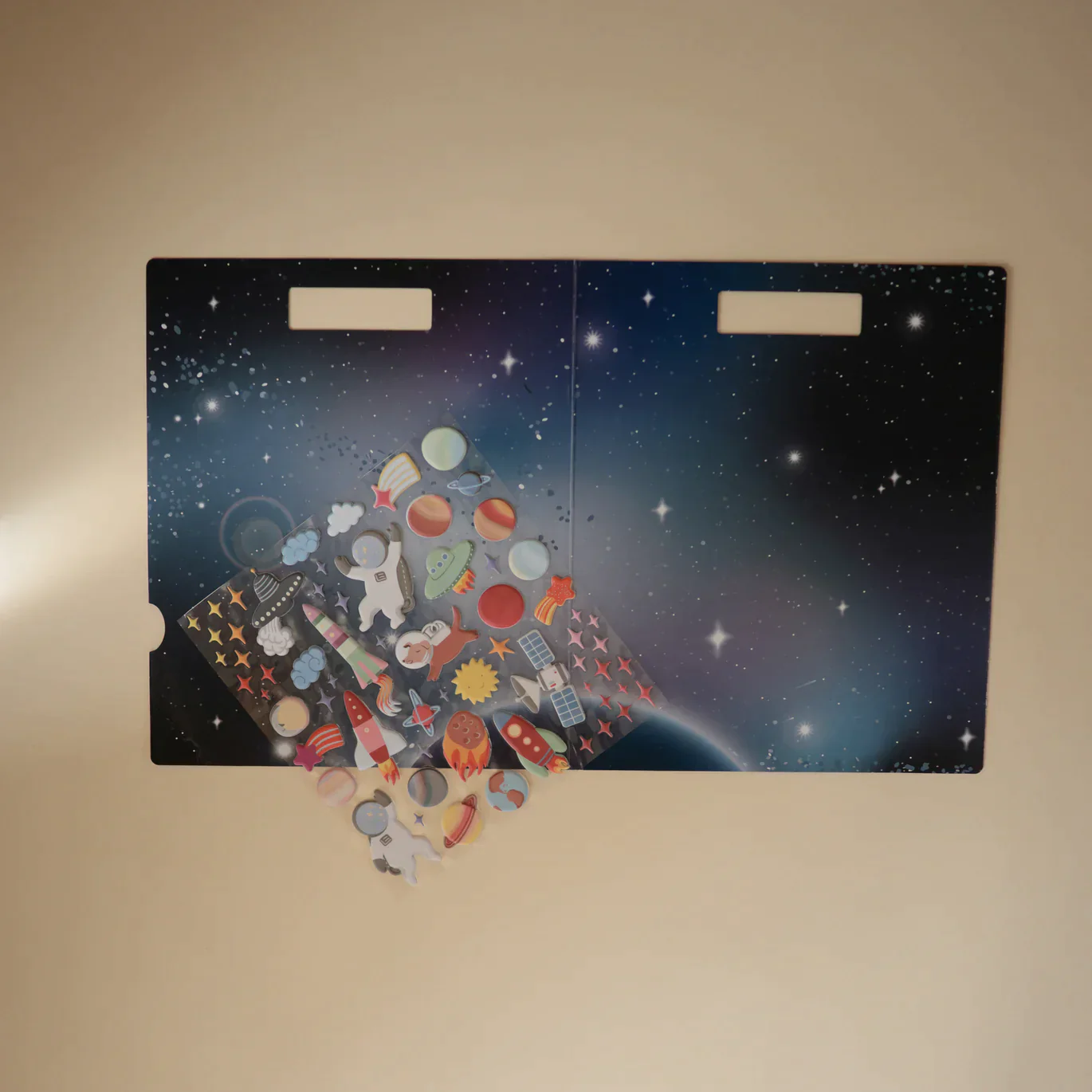 Mushie Sticker Boek Met Herbruikbare Stickers | Space - Image 3