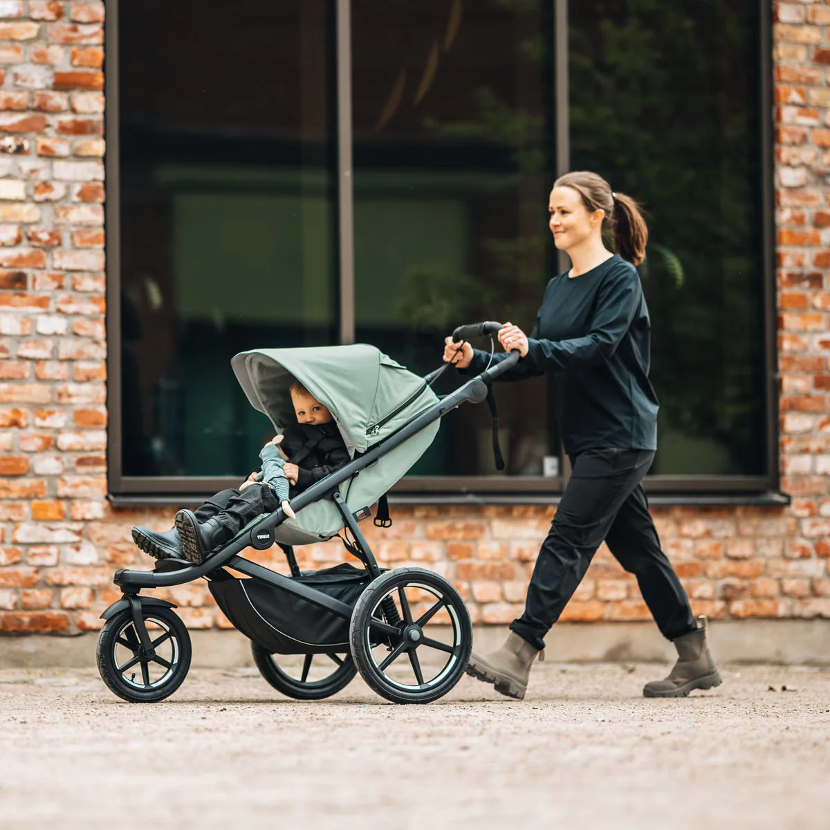 Thule Urban Glide 3 Kinderwagen Met Magnetische Gesp | Dark Slate - Image 2